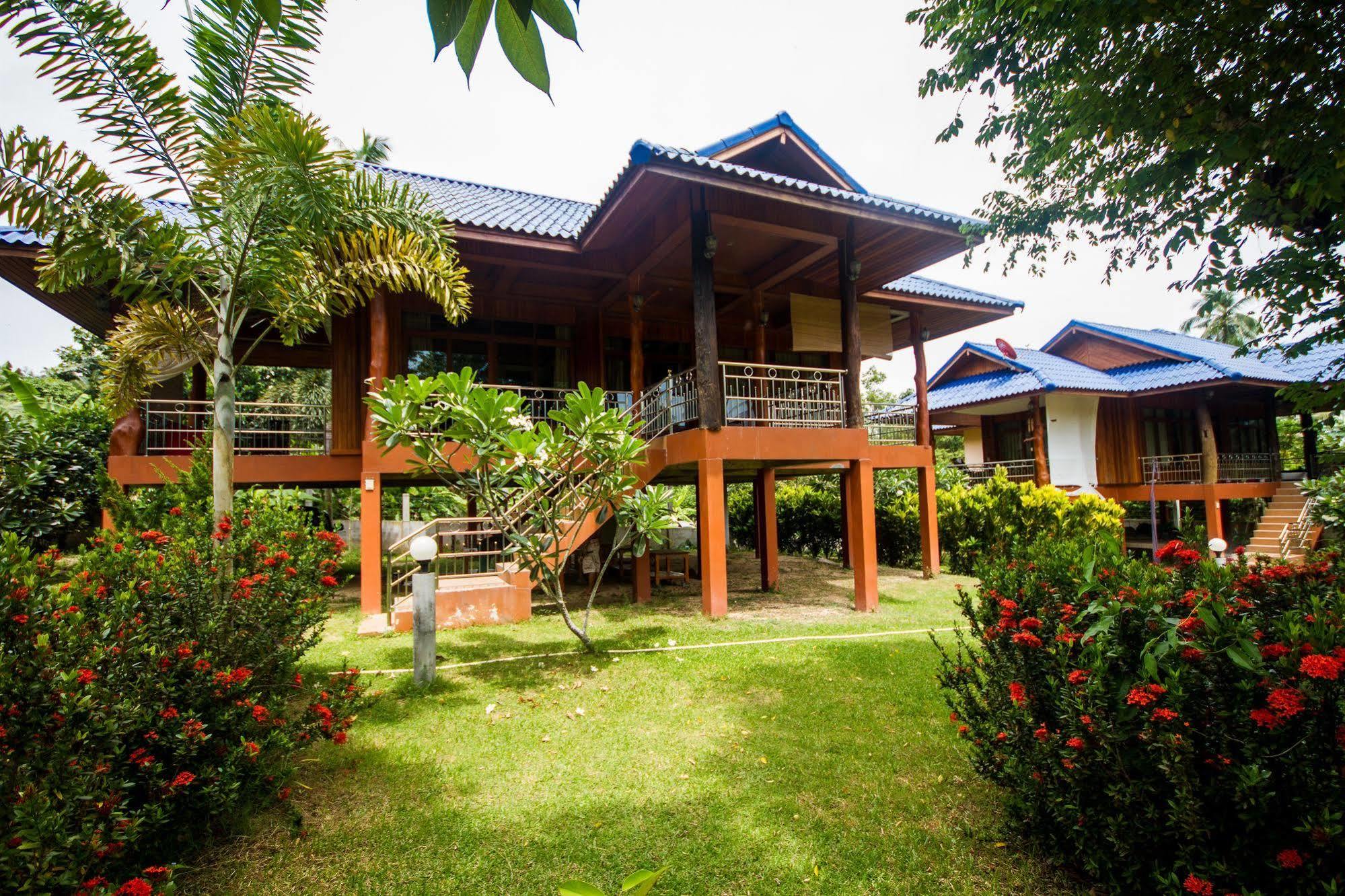 Bor Hin Resort Baan Tai Exterior foto