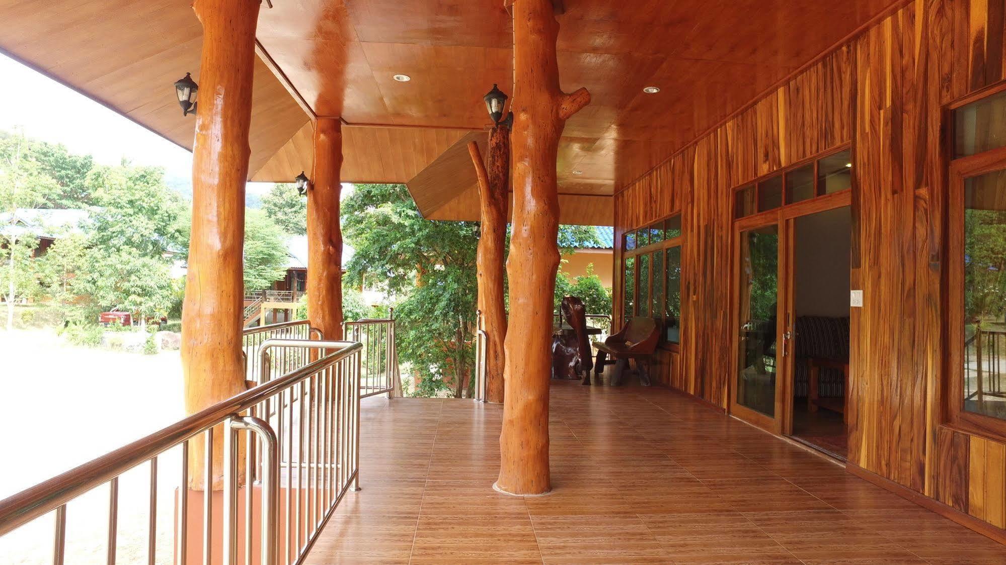 Bor Hin Resort Baan Tai Exterior foto